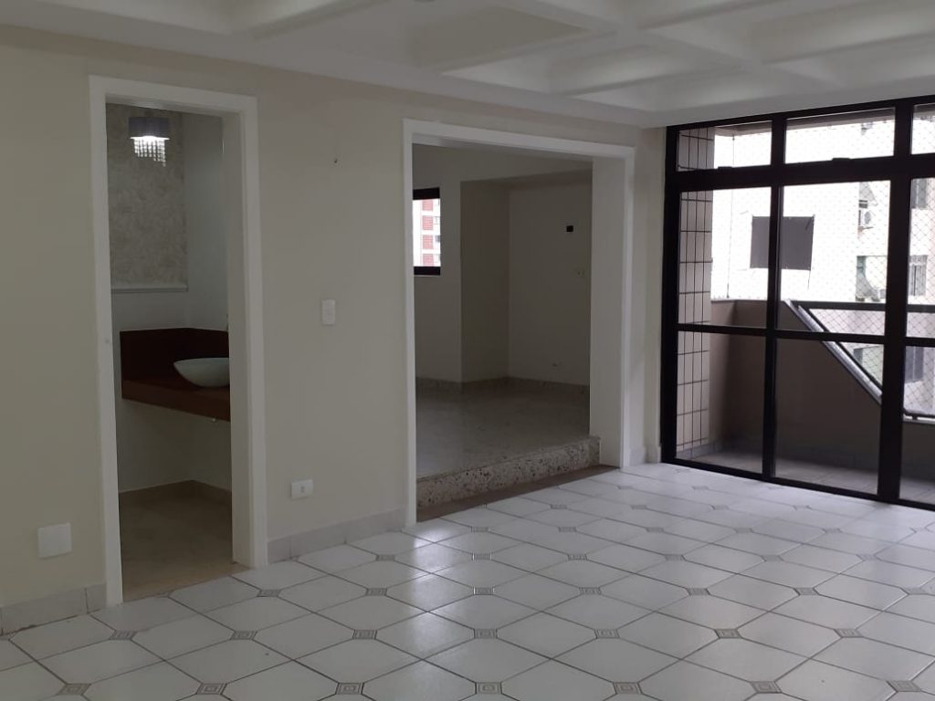 Apartamento, Centro, São Vicente-SP.
