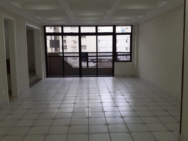 Apartamento, Centro, São Vicente-SP.