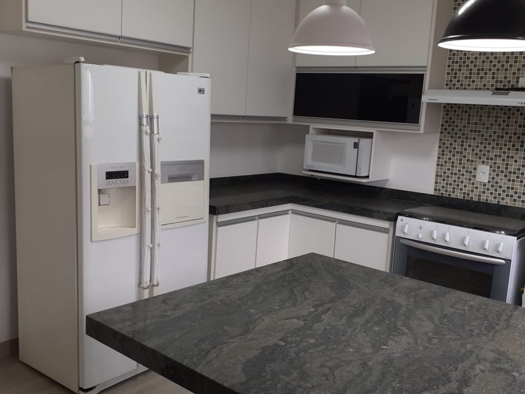Apartamento, Centro, São Vicente-SP.