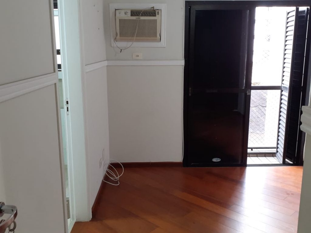 Apartamento, Centro, São Vicente-SP.