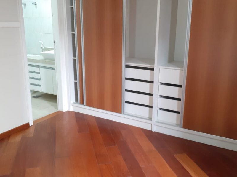Apartamento, Centro, São Vicente-SP.