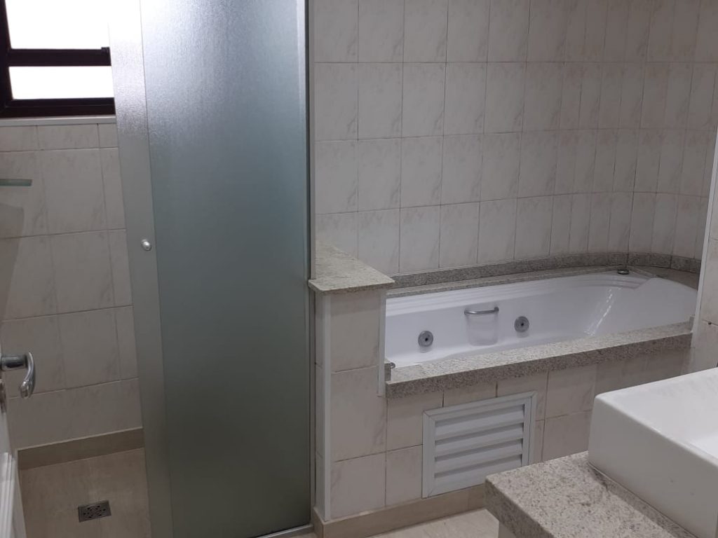 Apartamento, Centro, São Vicente-SP.