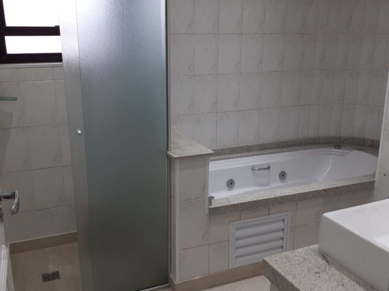 Apartamento, Centro, São Vicente-SP.