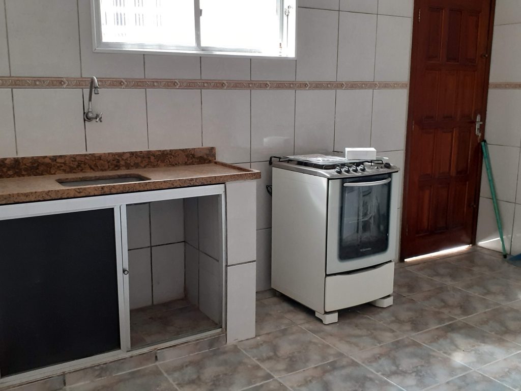 Casa Térrea semi isolada