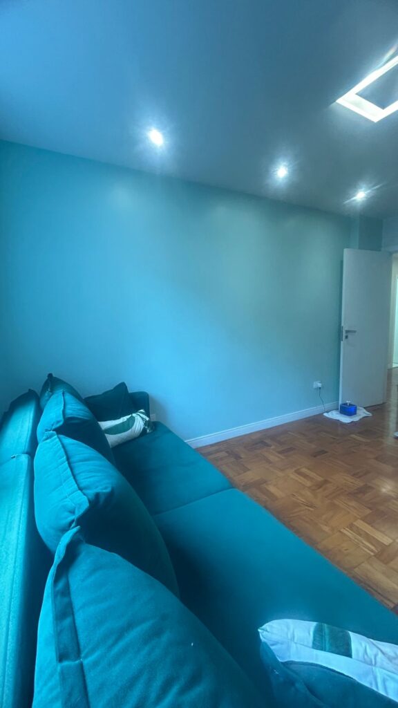 Apartamento Gonzaga 2 garagens demarcadas (1 por andar)