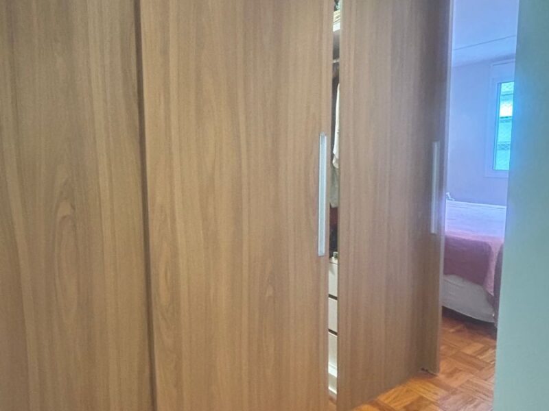 Apartamento Gonzaga 2 garagens demarcadas (1 por andar)