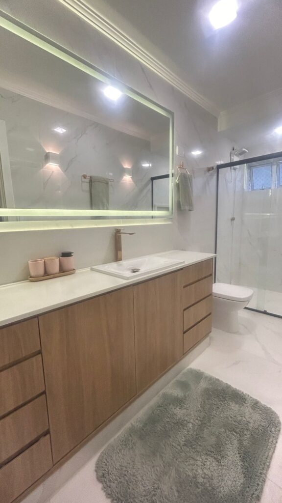 Apartamento Gonzaga 2 garagens demarcadas (1 por andar)