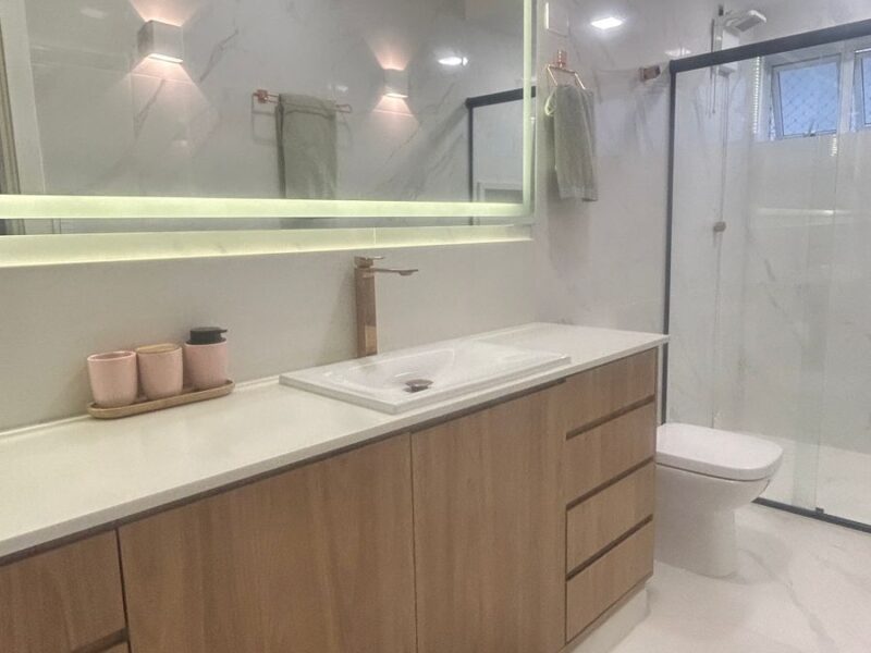 Apartamento Gonzaga 2 garagens demarcadas (1 por andar)