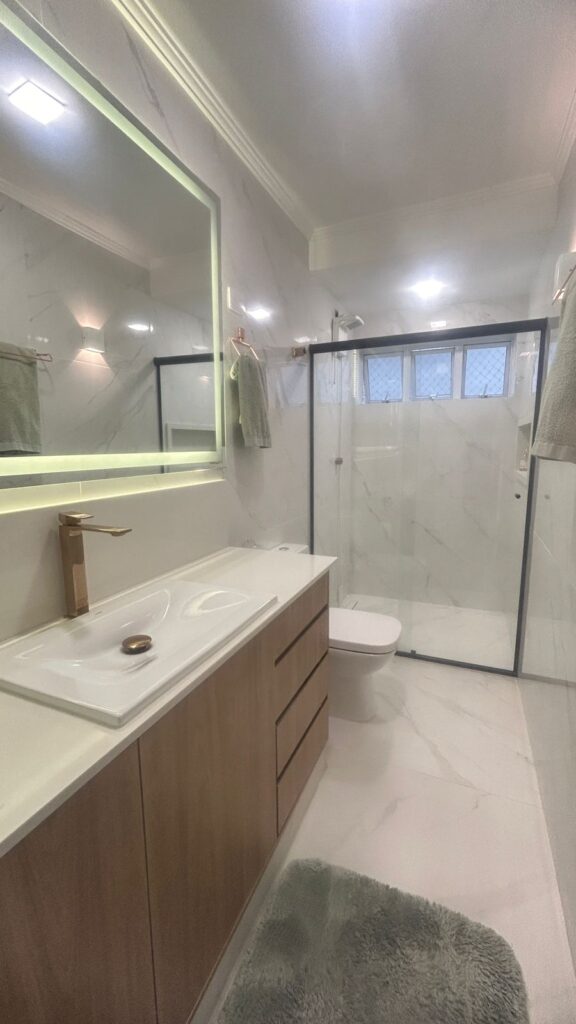 Apartamento Gonzaga 2 garagens demarcadas (1 por andar)