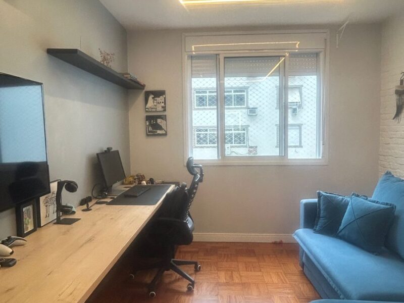 Apartamento Gonzaga 2 garagens demarcadas (1 por andar)
