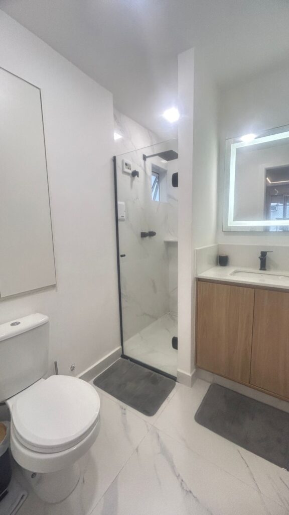 Apartamento Gonzaga 2 garagens demarcadas (1 por andar)