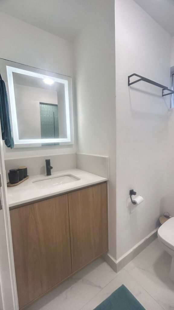 Apartamento Gonzaga 2 garagens demarcadas (1 por andar)